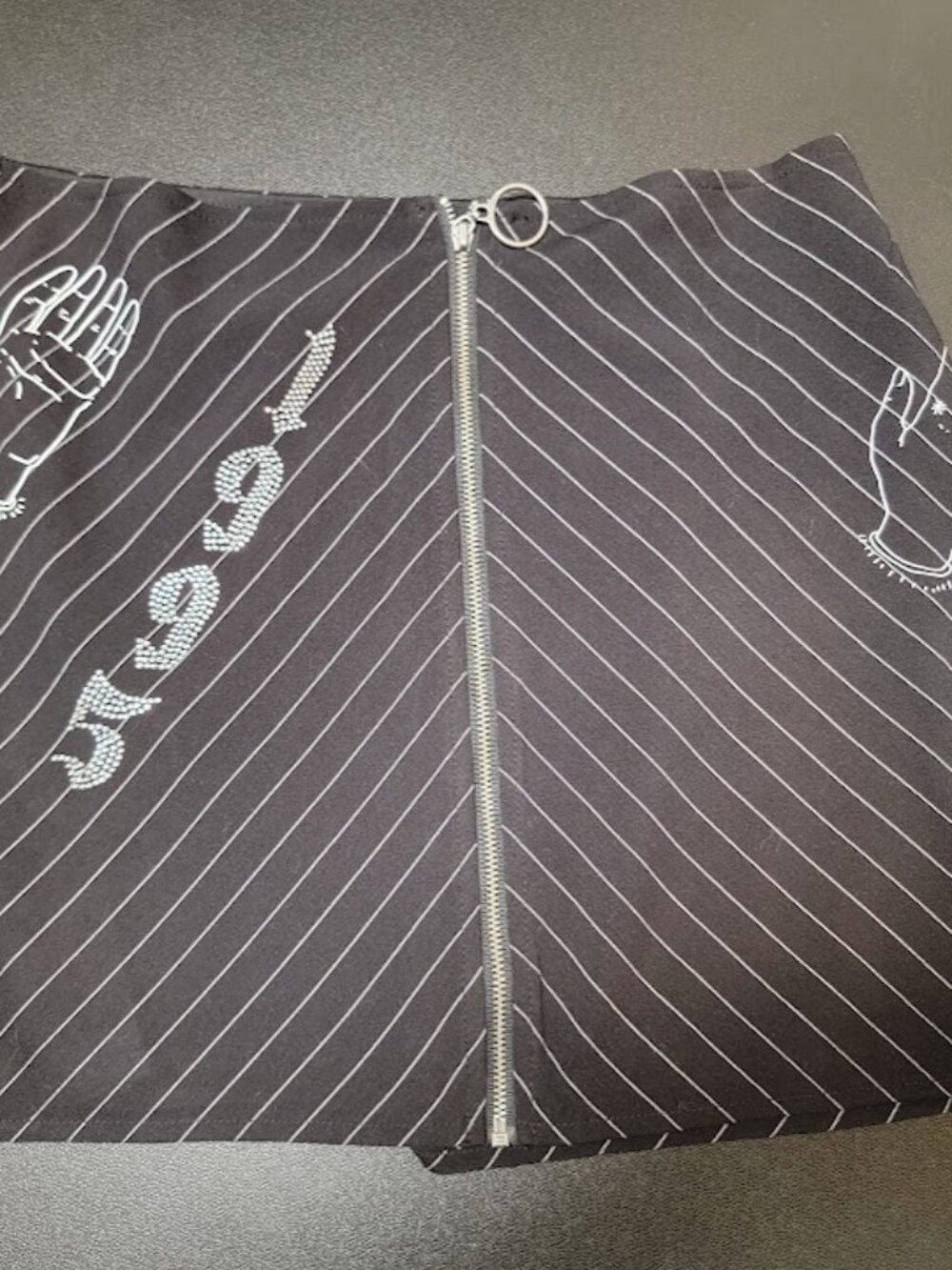 Forever 21 Collab Pinstripe Mini Skirt Medium Rhinestone Zip Front Y2K